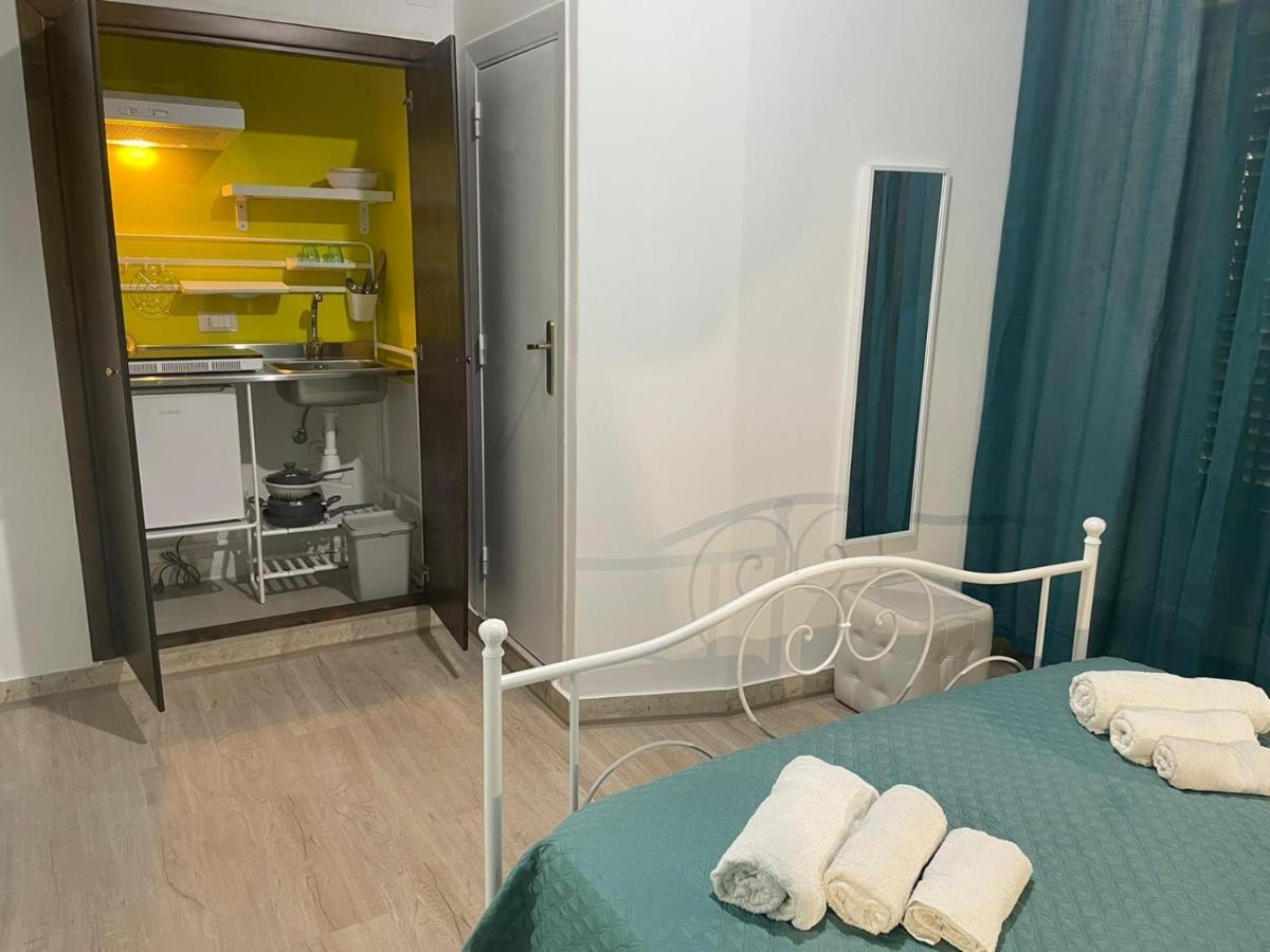 Casa Vittoria Hotel ปาแลร์โม ภายนอก รูปภาพ