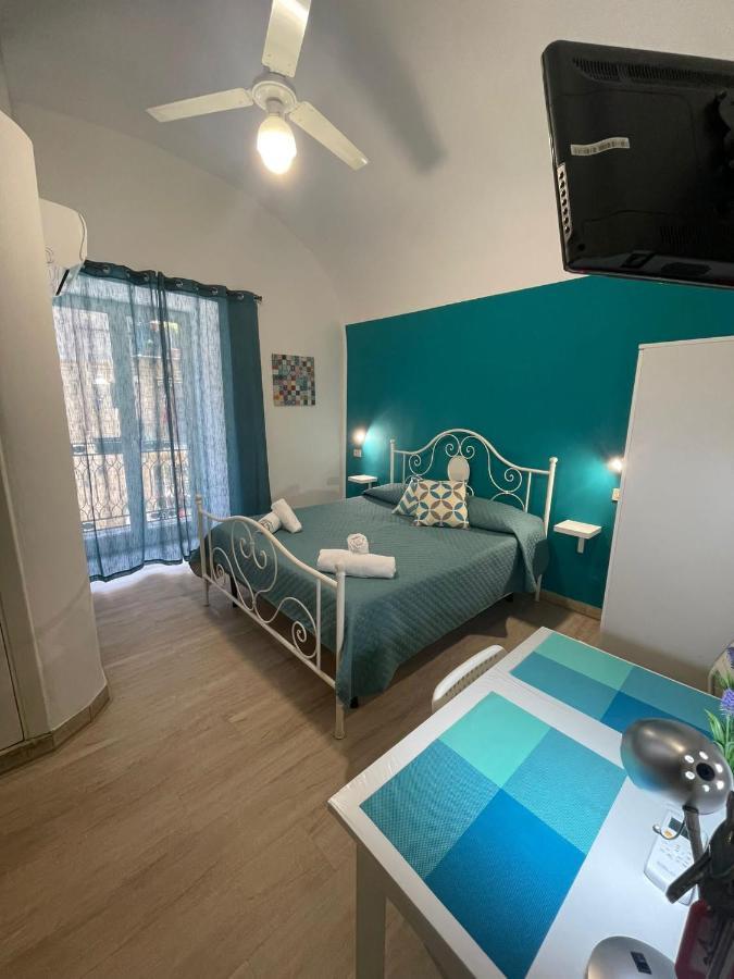 Casa Vittoria Hotel ปาแลร์โม ภายนอก รูปภาพ