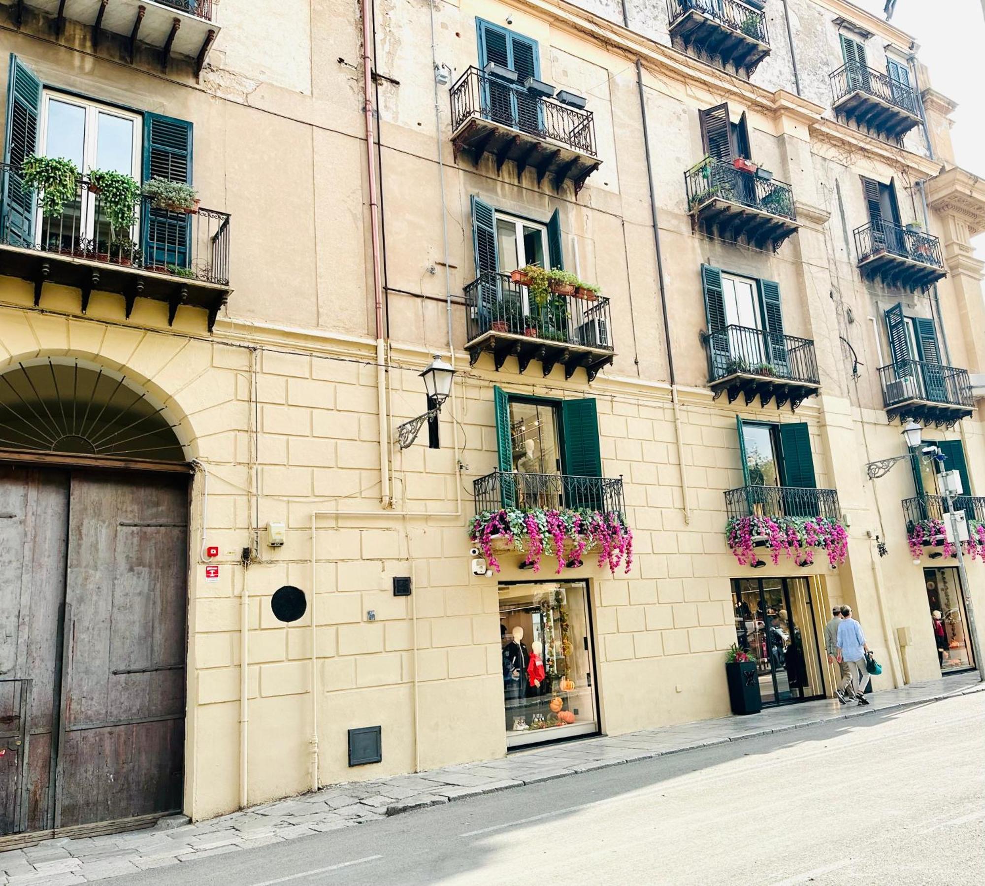 Casa Vittoria Hotel ปาแลร์โม ภายนอก รูปภาพ
